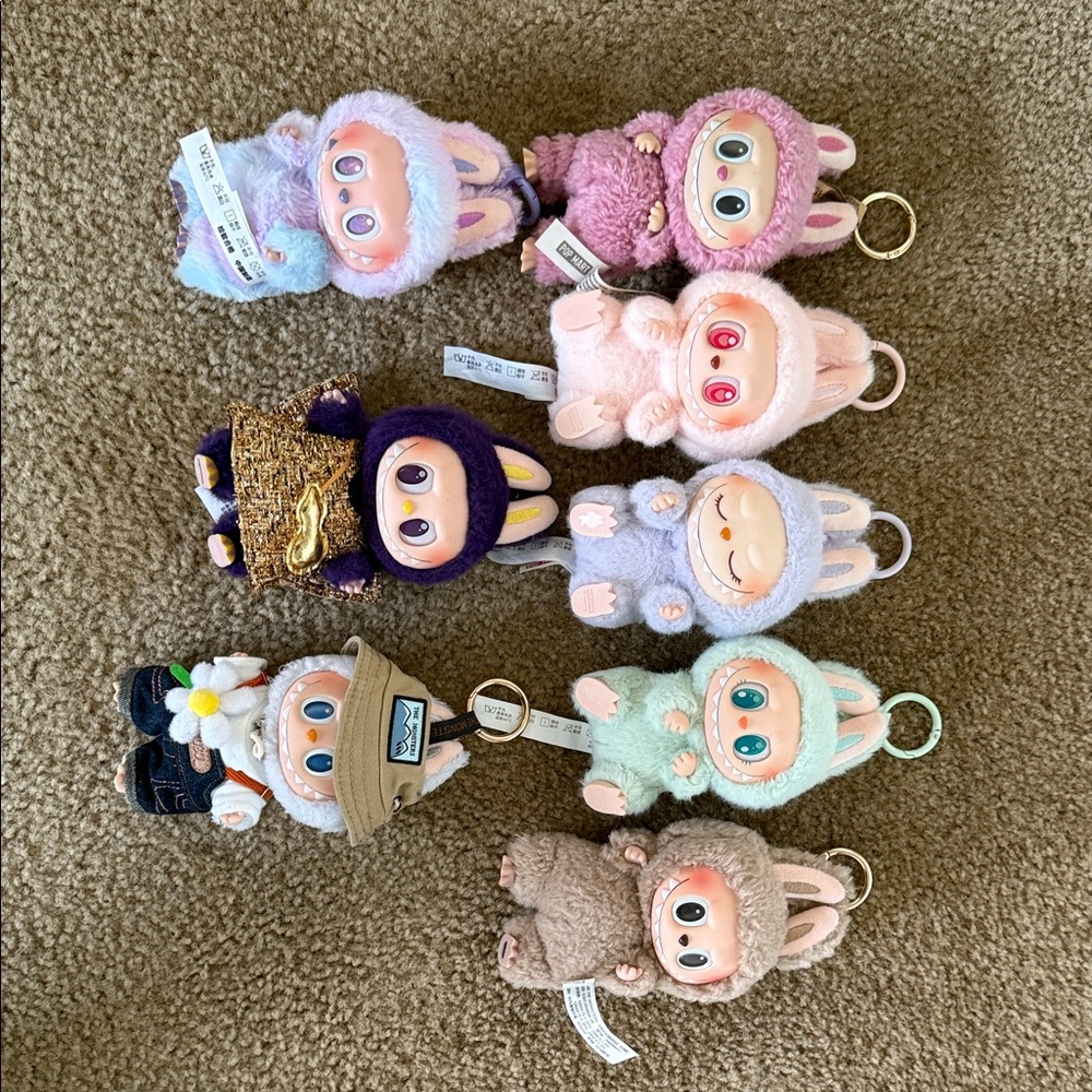 Set of 8 labubus